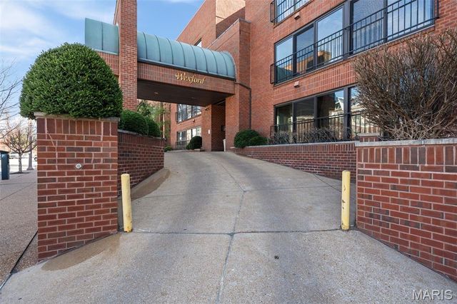 4570 Laclede Avenue 205, St Louis, MO 63108