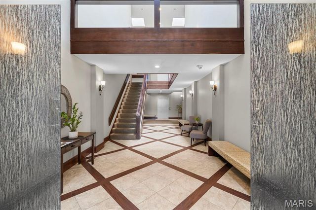 4570 Laclede Avenue 205, St Louis, MO 63108