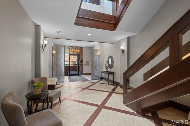 4570 Laclede Avenue 205, St Louis, MO 63108