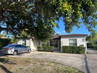 520 NW 104th St 520, Miami, FL 33150