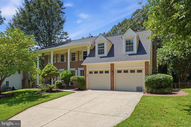 7316 WALNUT KNOLL DR, Springfield, VA 22153