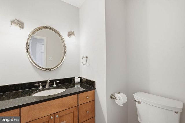 7316 WALNUT KNOLL DR, Springfield, VA 22153