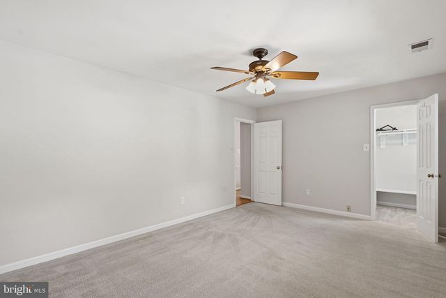 7316 WALNUT KNOLL DR, Springfield, VA 22153