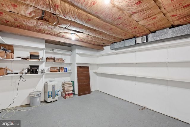 7316 WALNUT KNOLL DR, Springfield, VA 22153