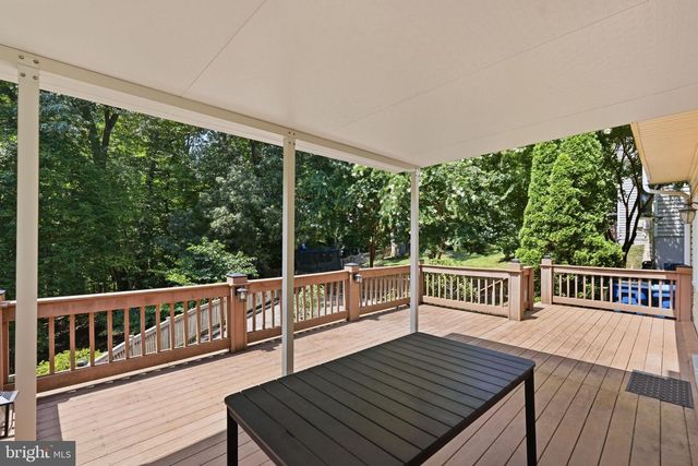 7316 WALNUT KNOLL DR, Springfield, VA 22153