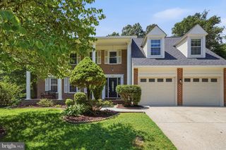 7316 WALNUT KNOLL DR, Springfield, VA 22153