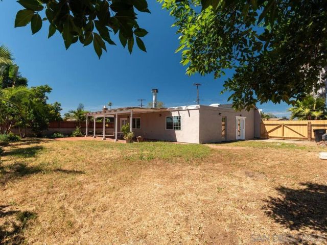 3555 Oak Glen, San Diego, CA 92117