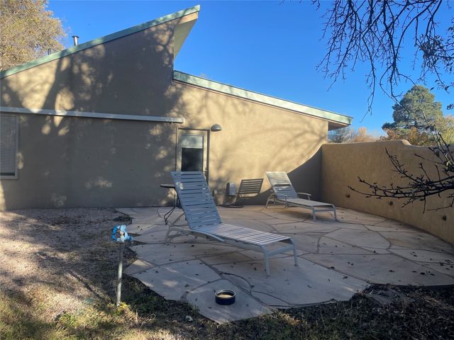 35 Nm 503, Santa Fe, NM 87506