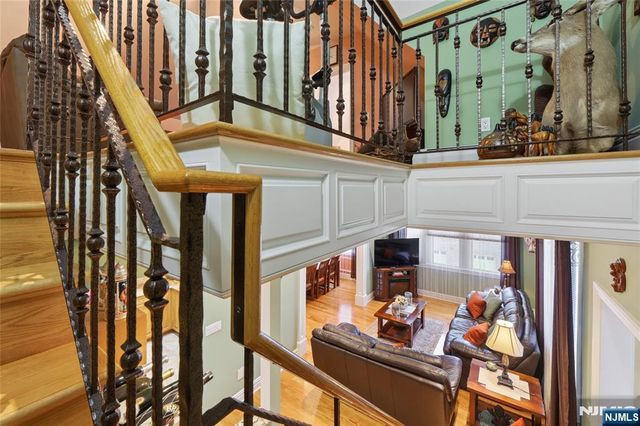 105 Kossuth Street, Wallington, NJ 07057
