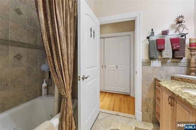 105 Kossuth Street, Wallington, NJ 07057