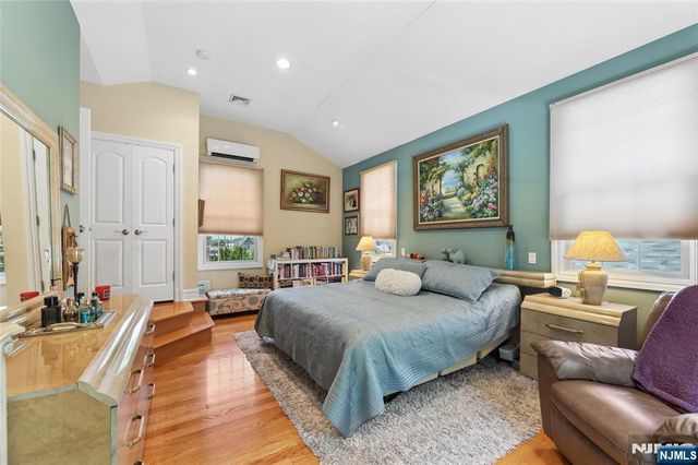105 Kossuth Street, Wallington, NJ 07057