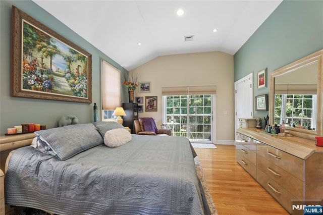105 Kossuth Street, Wallington, NJ 07057