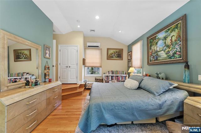 105 Kossuth Street, Wallington, NJ 07057