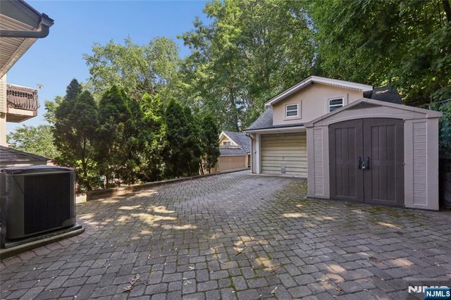 105 Kossuth Street, Wallington, NJ 07057