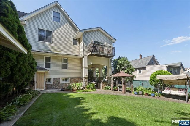 105 Kossuth Street, Wallington, NJ 07057