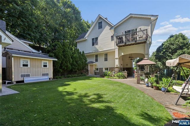 105 Kossuth Street, Wallington, NJ 07057