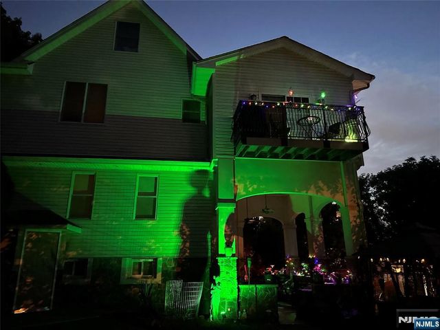 105 Kossuth Street, Wallington, NJ 07057