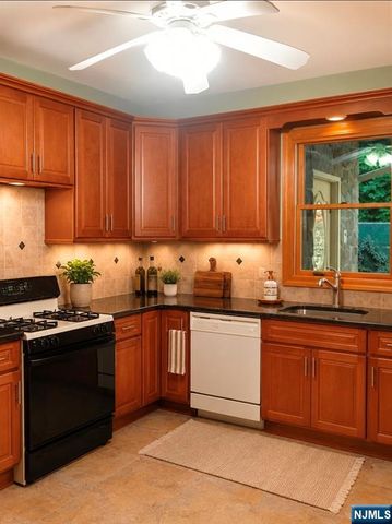105 Kossuth Street, Wallington, NJ 07057