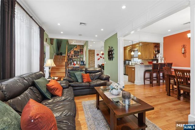 105 Kossuth Street, Wallington, NJ 07057