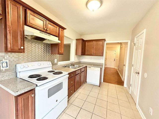 829 Store House Court A, Monroe, GA 30655
