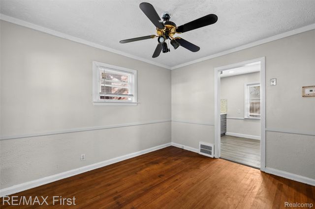 10410 Somerset Avenue, Detroit, MI 48224