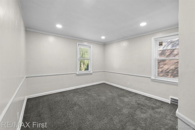10410 Somerset Avenue, Detroit, MI 48224