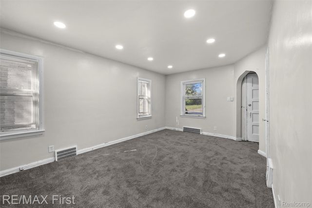 10410 Somerset Avenue, Detroit, MI 48224