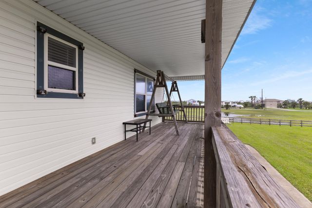 3919 2nd Street, Galveston, TX 77554
