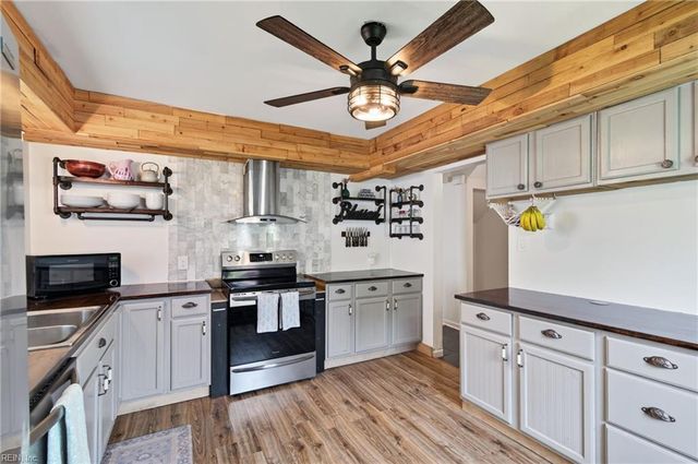 732 Roosevelt AVE, Virginia Beach, VA 23452