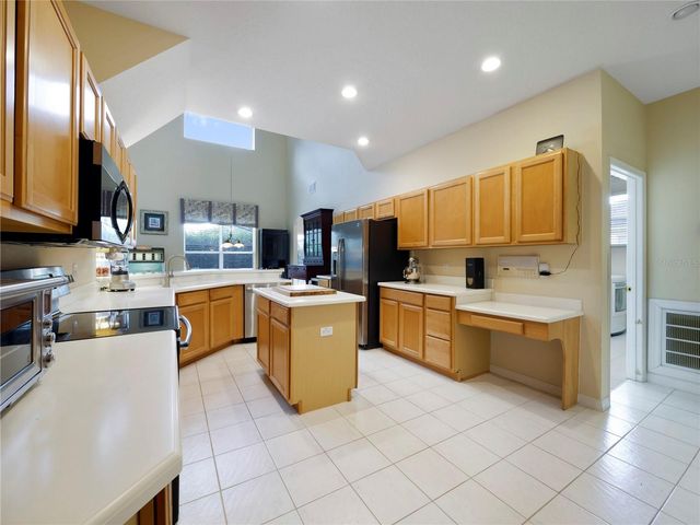 808 PALMETTO TERRACE, Oviedo, FL 32765