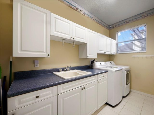 808 PALMETTO TERRACE, Oviedo, FL 32765