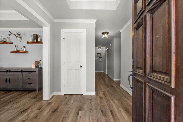 2304 Meadows Boulevard, League City, TX 77573