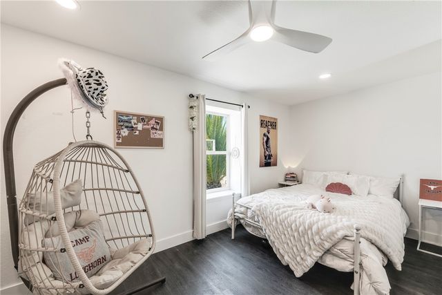 502 Corpus Christi Channel, Port Aransas, TX 78373