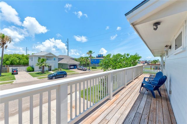 502 Corpus Christi Channel, Port Aransas, TX 78373