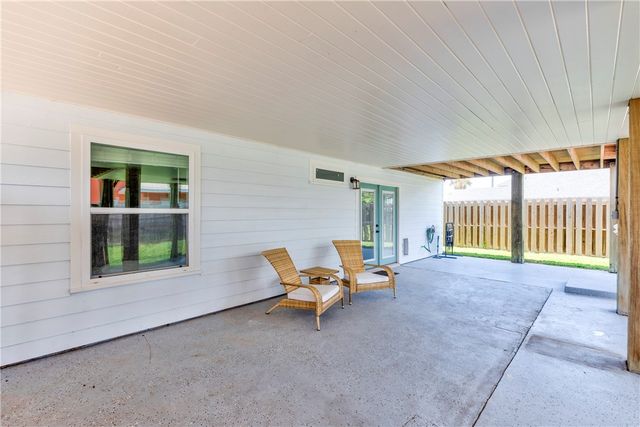 502 Corpus Christi Channel, Port Aransas, TX 78373