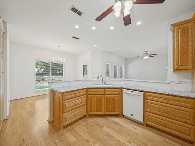5600 Bridle Path, Aubrey, TX 76227