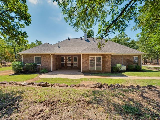 5600 Bridle Path, Aubrey, TX 76227