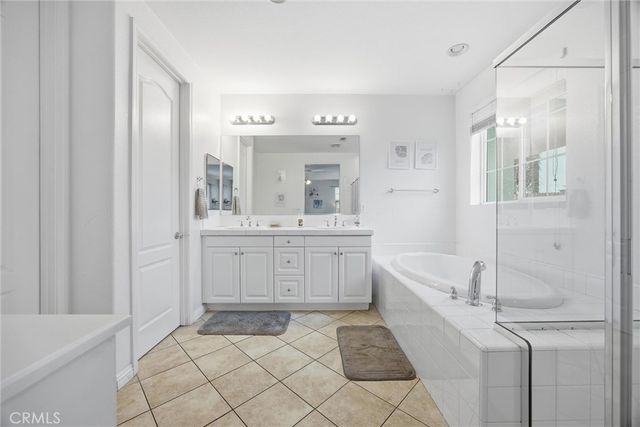 6123 Pilar, Bakersfield, CA 93306