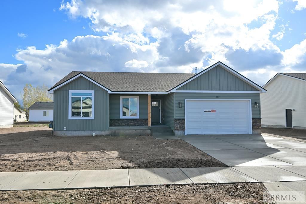 3078 Peacock Lane, Ammon, ID 83406