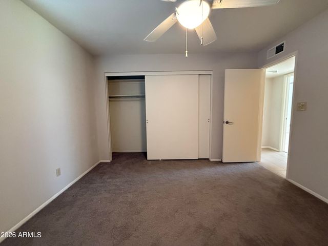 4849 E LAKE POINT Circle, Phoenix, AZ 85044