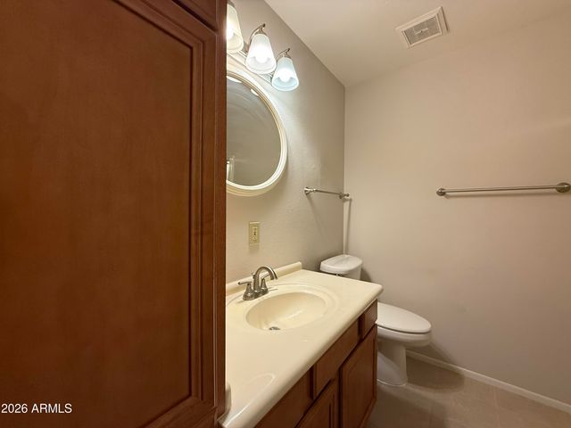 4849 E LAKE POINT Circle, Phoenix, AZ 85044