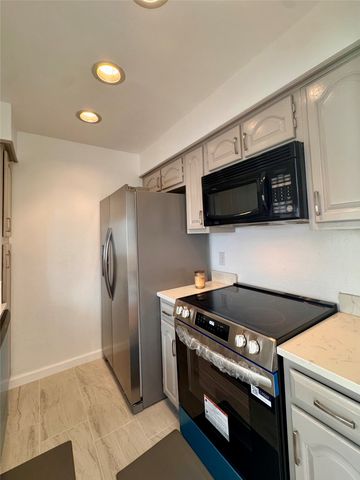 5100 Verde Valley Lane 276, Dallas, TX 75254