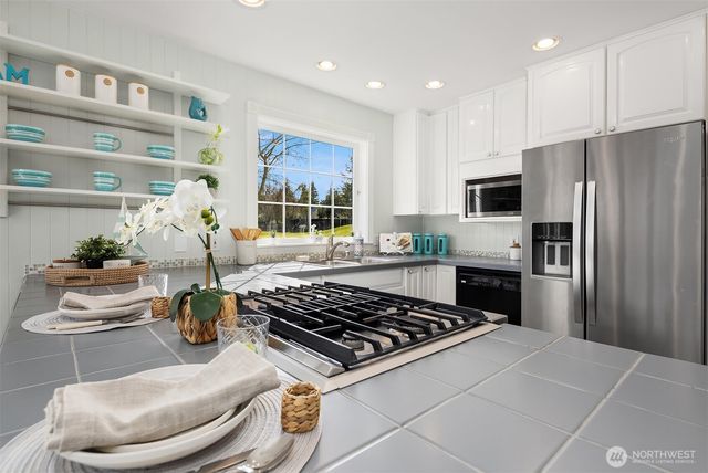 1316 Backswing Lane, Freeland, WA 98249