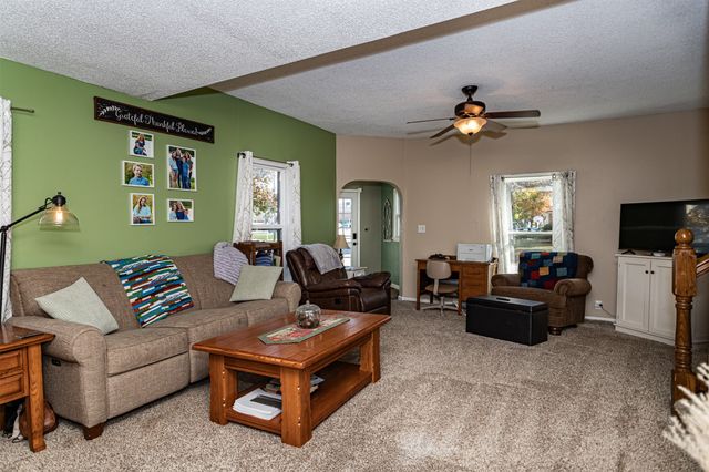 220 Maxwell Street, Maxwell, IA 50161