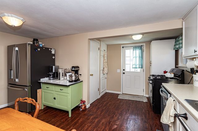 220 Maxwell Street, Maxwell, IA 50161