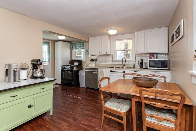 220 Maxwell Street, Maxwell, IA 50161