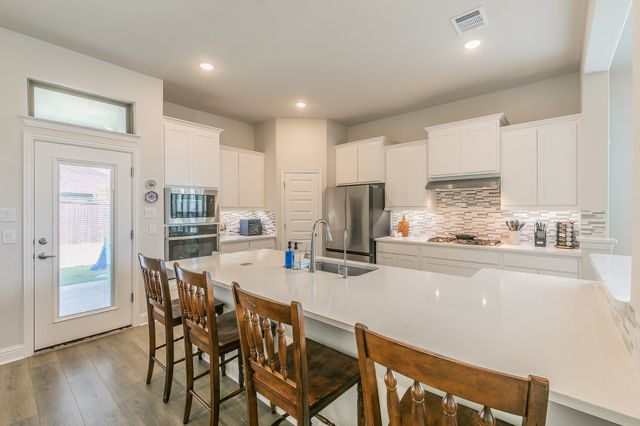 2622 Melrose Drive, Mansfield, TX 76084
