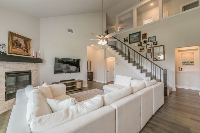 2622 Melrose Drive, Mansfield, TX 76084