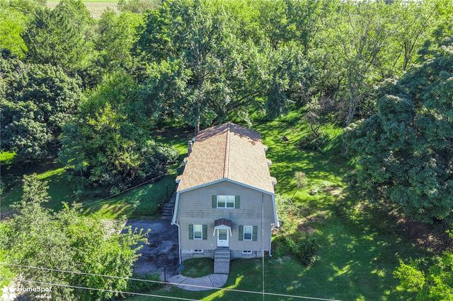 808 Engler Road, Plainfield Twp, PA 18064