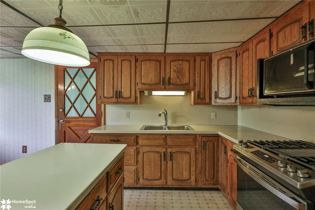 808 Engler Road, Plainfield Twp, PA 18064
